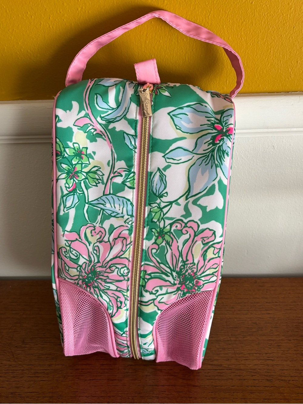 Lily Pulitzer travel shoe case or toiletry bag NWOT